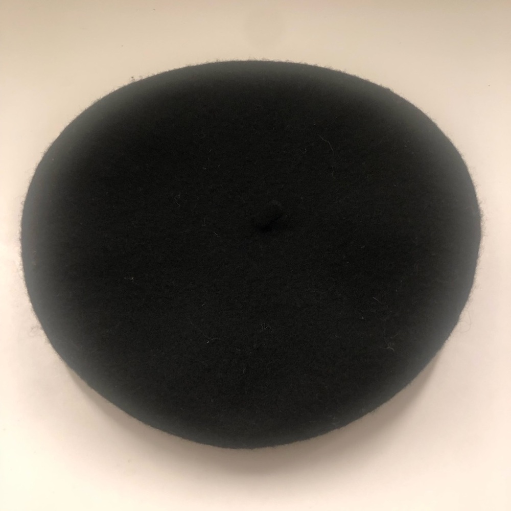 Vintage black  Wool Beret Hat one size